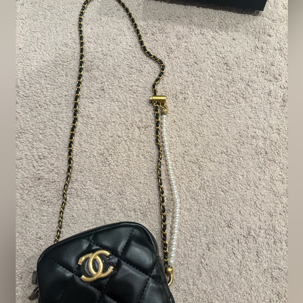 Chanel Makeup GWP Camera Bag Black NEW - Picture 5 of 10